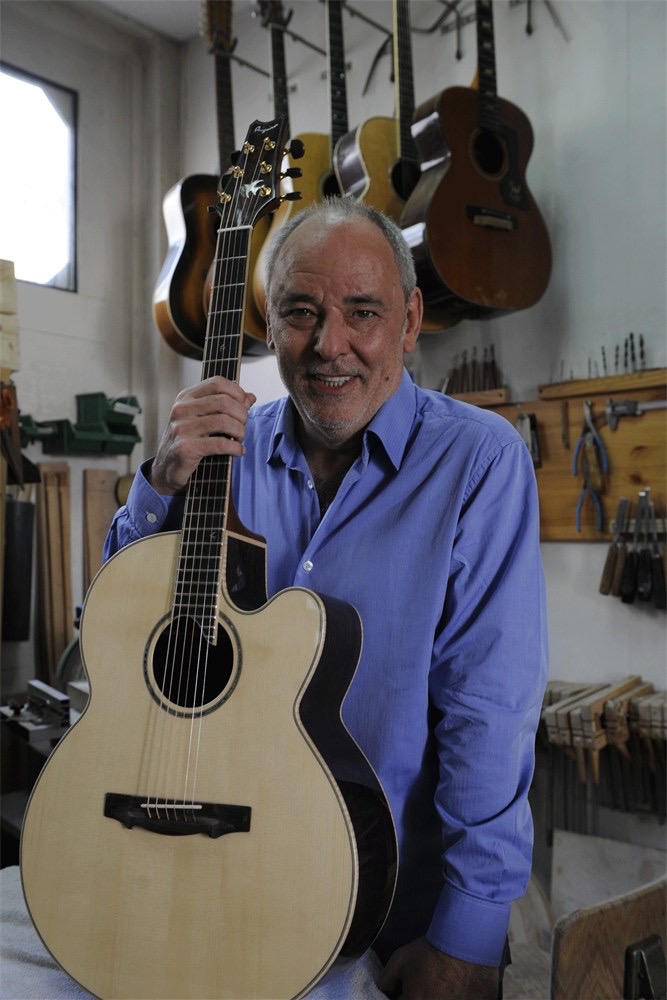 Alain Qu&eacute;guiner - Luthier